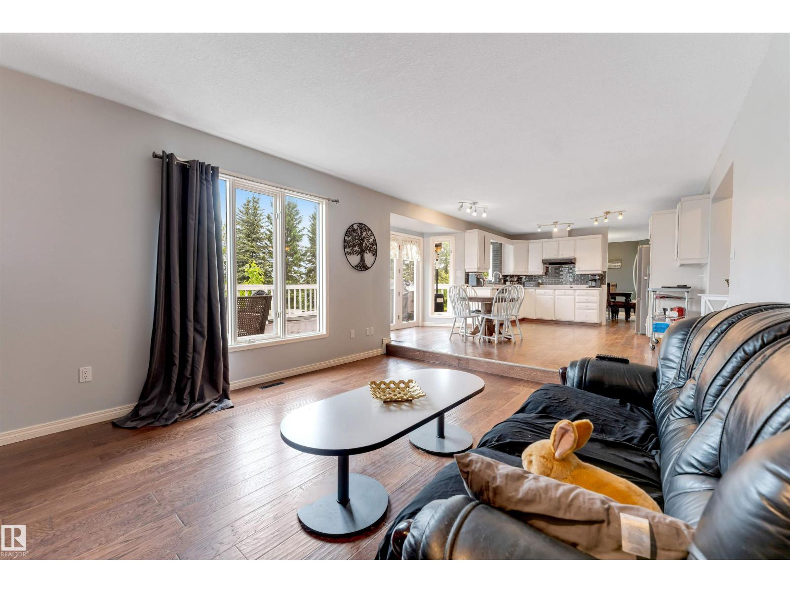 #390 50512 RGE RD 245 - 18