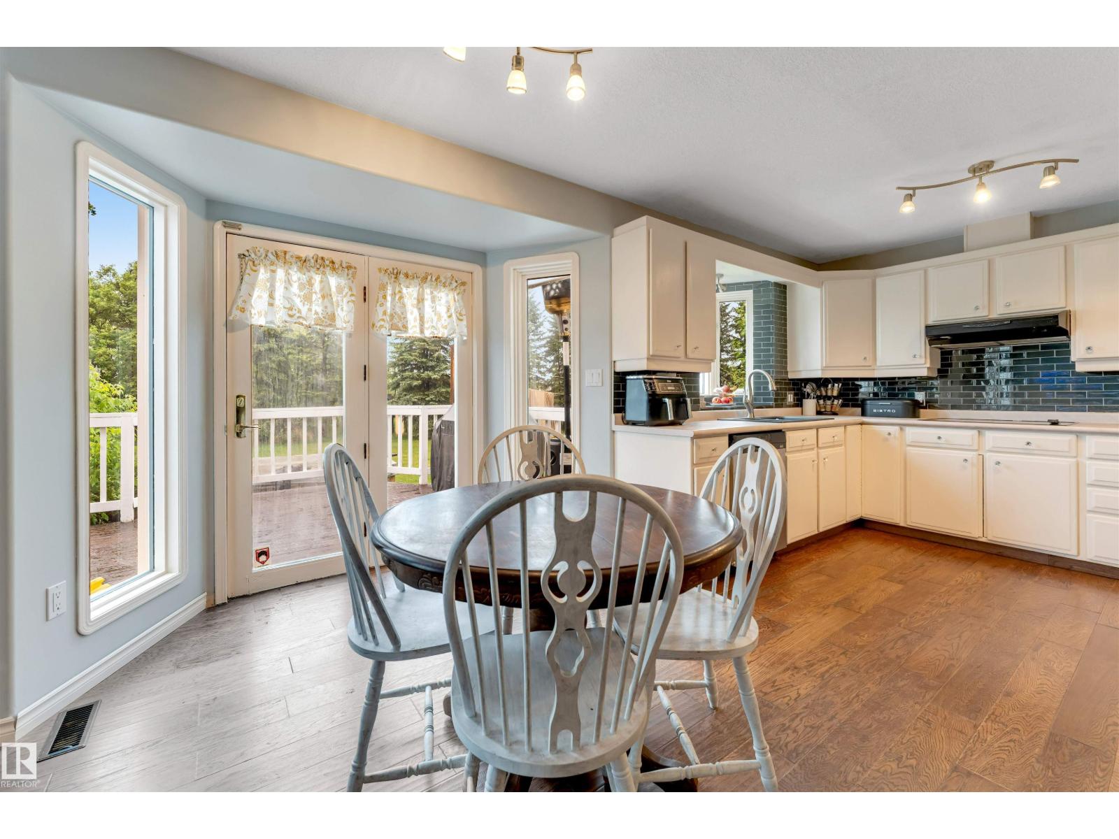 #390 50512 RGE RD 245 - 19