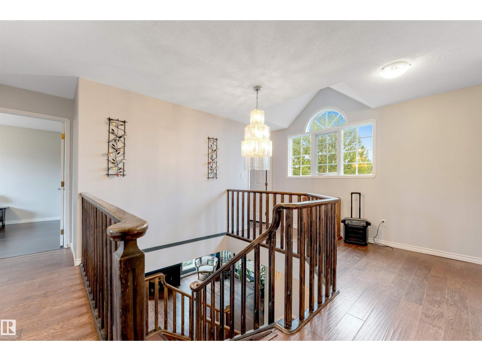 #390 50512 RGE RD 245 - 32