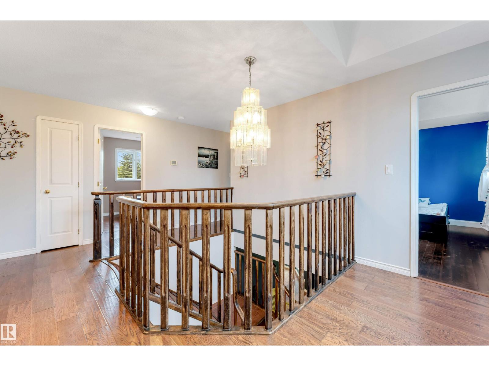 #390 50512 RGE RD 245 - 33