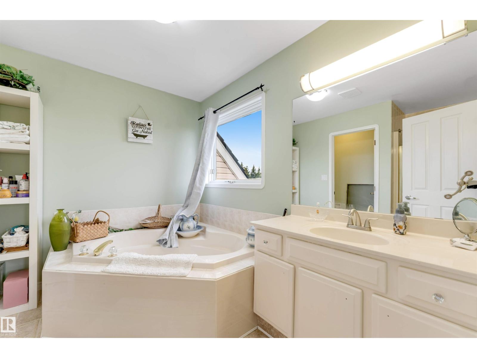 #390 50512 RGE RD 245 - 40
