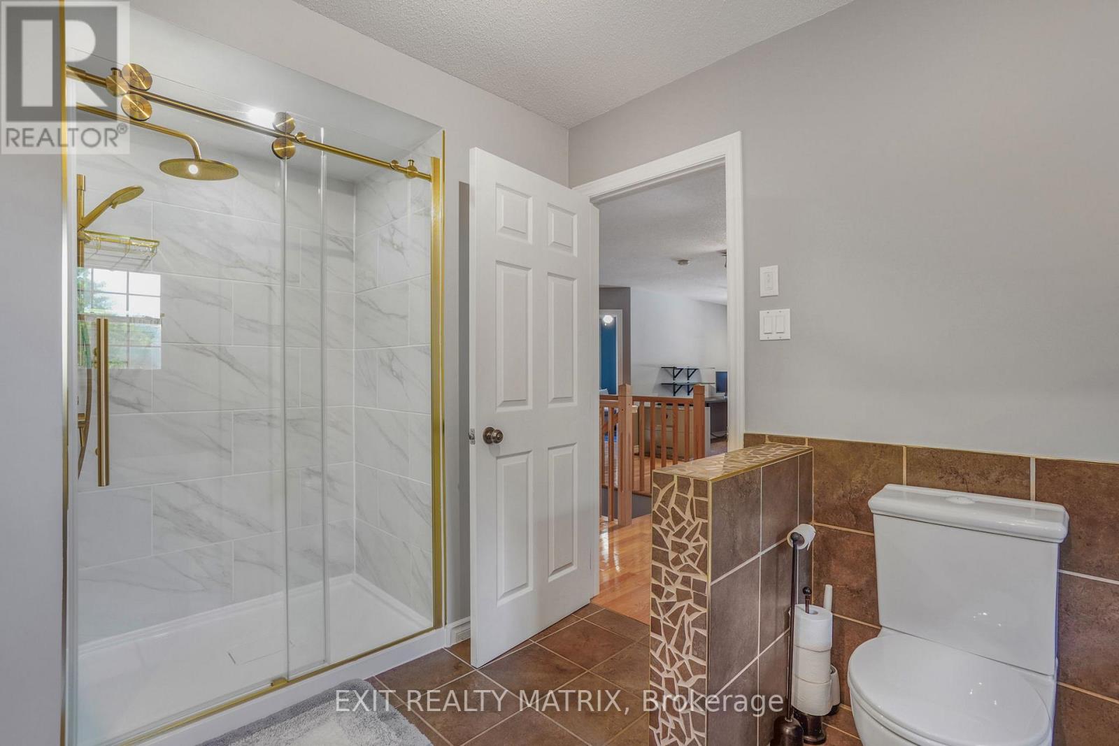 1045 SIDNEY STREET - 24