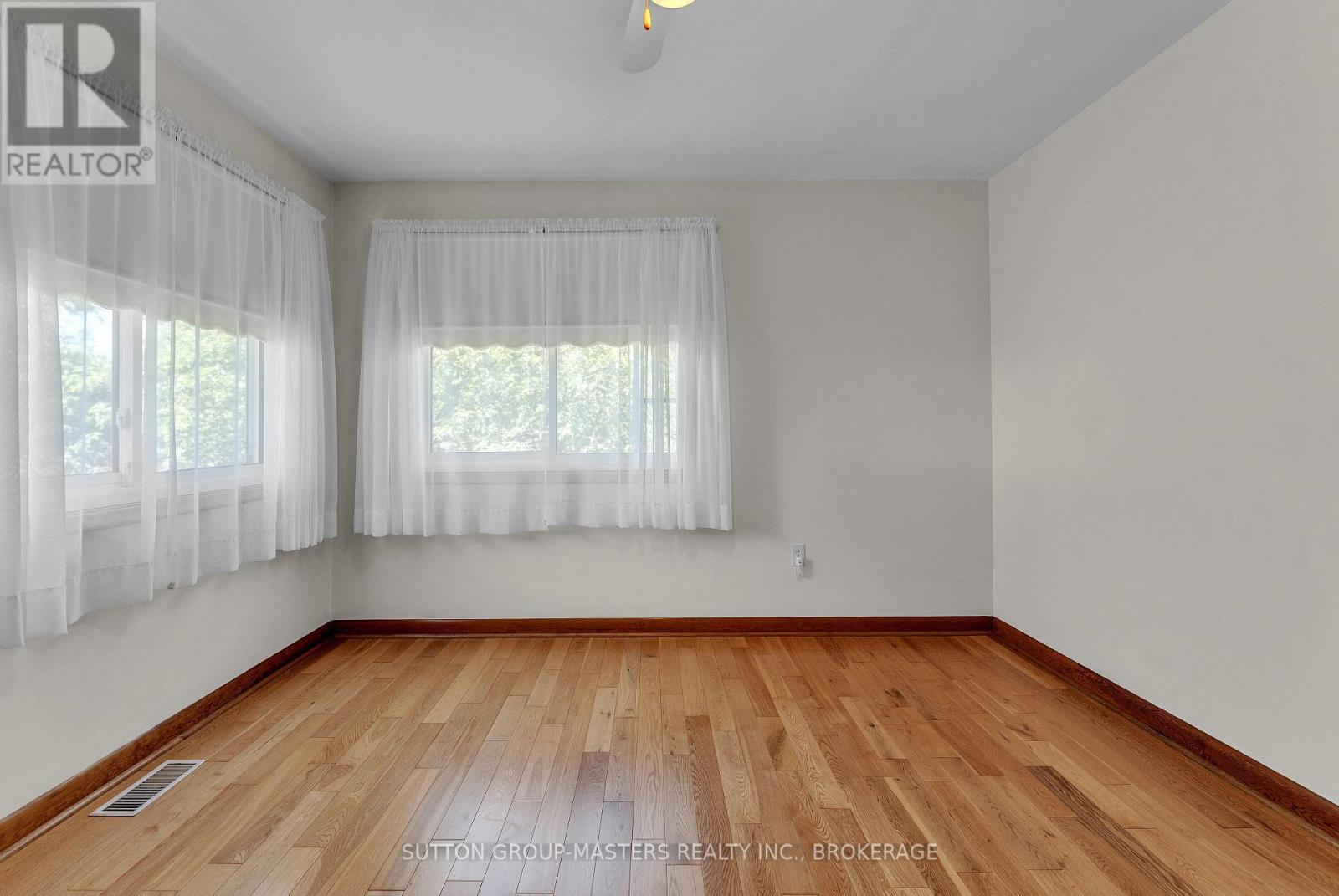 4267 EASY STREET - 20