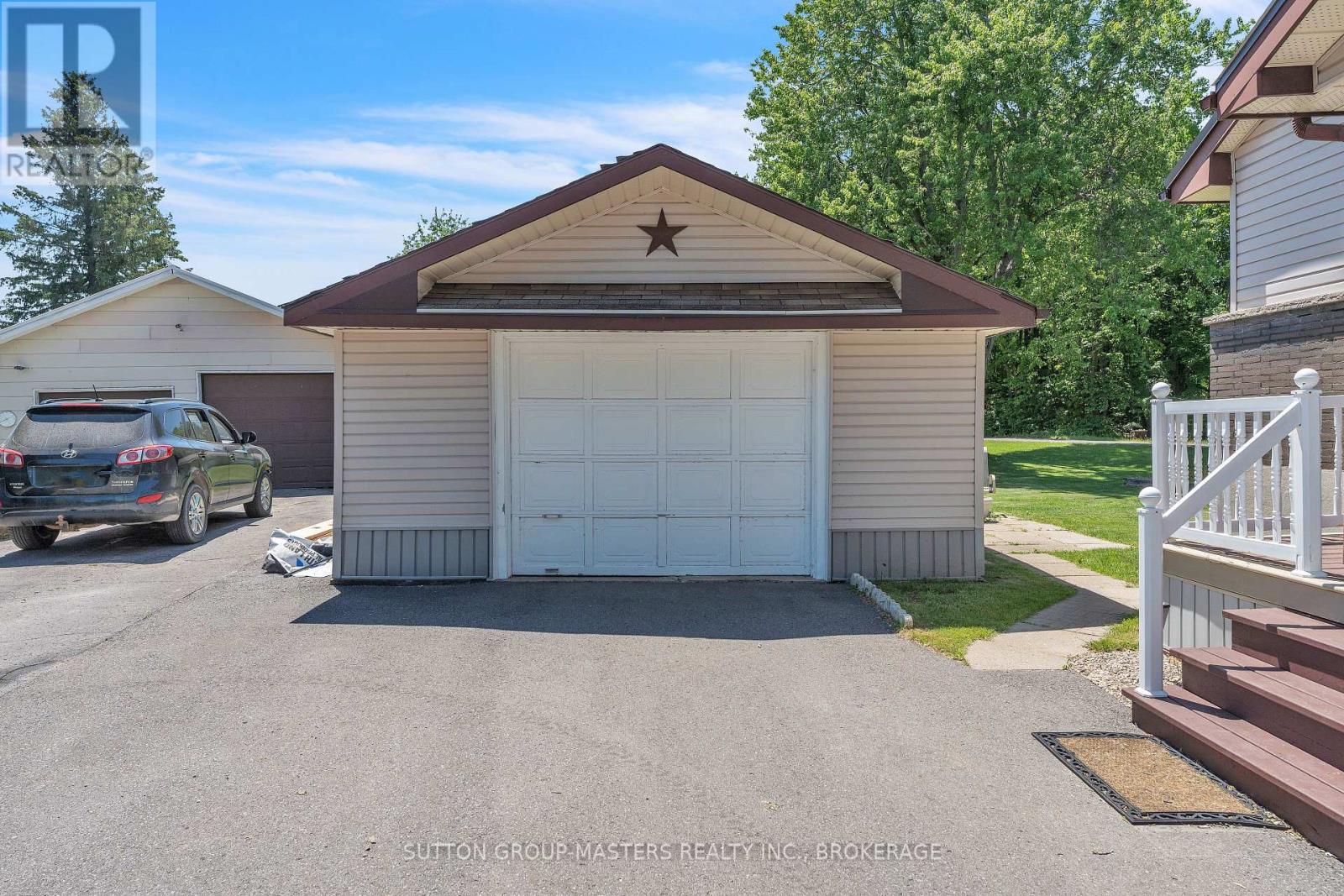 4267 EASY STREET - 31