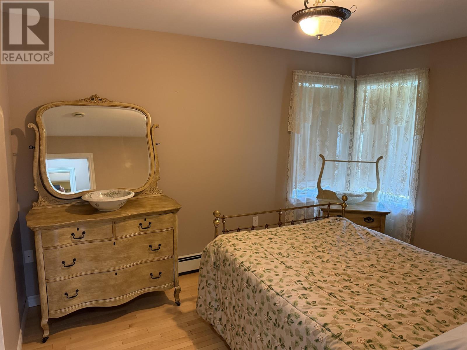 498 Barbara Weit Road - 32