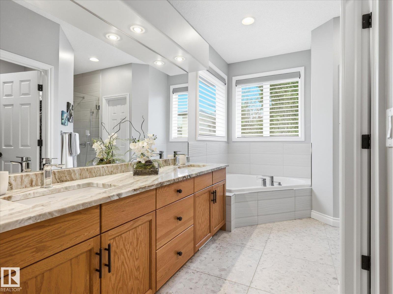 5 LAFLEUR DR — photo 23