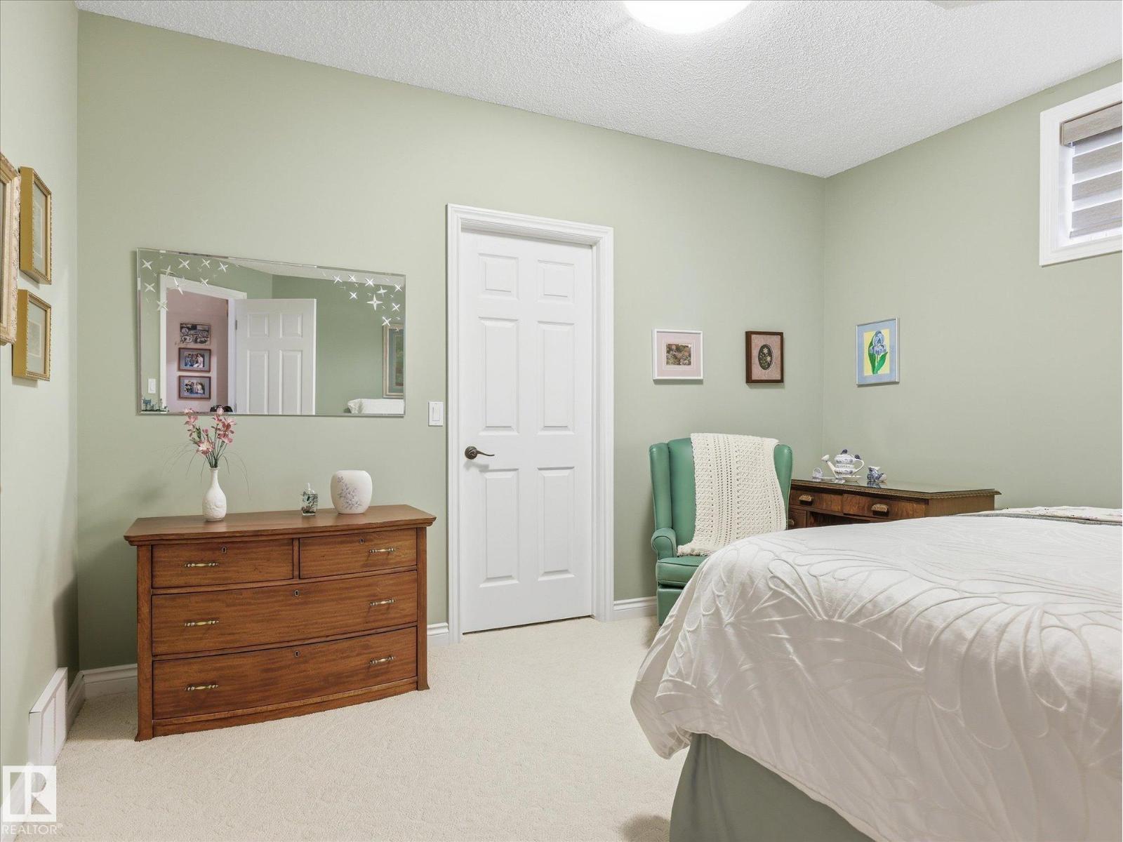 5 LAFLEUR DR — photo 31