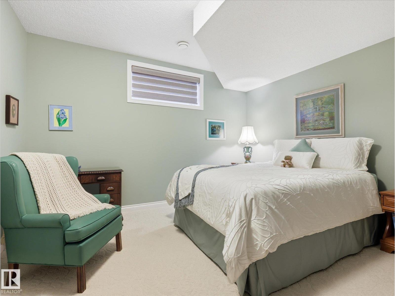 5 LAFLEUR DR — photo 32