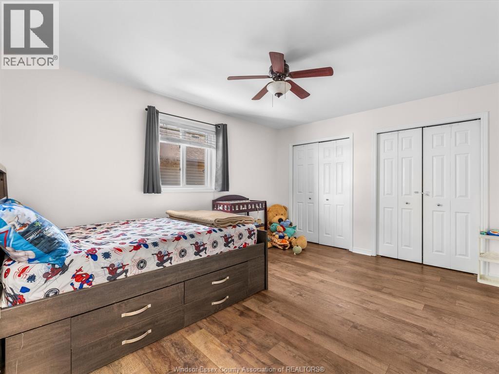 791 HELENA CRESCENT - 12