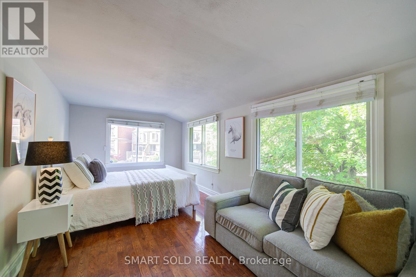 29 HIGHBOURNE ROAD - 12