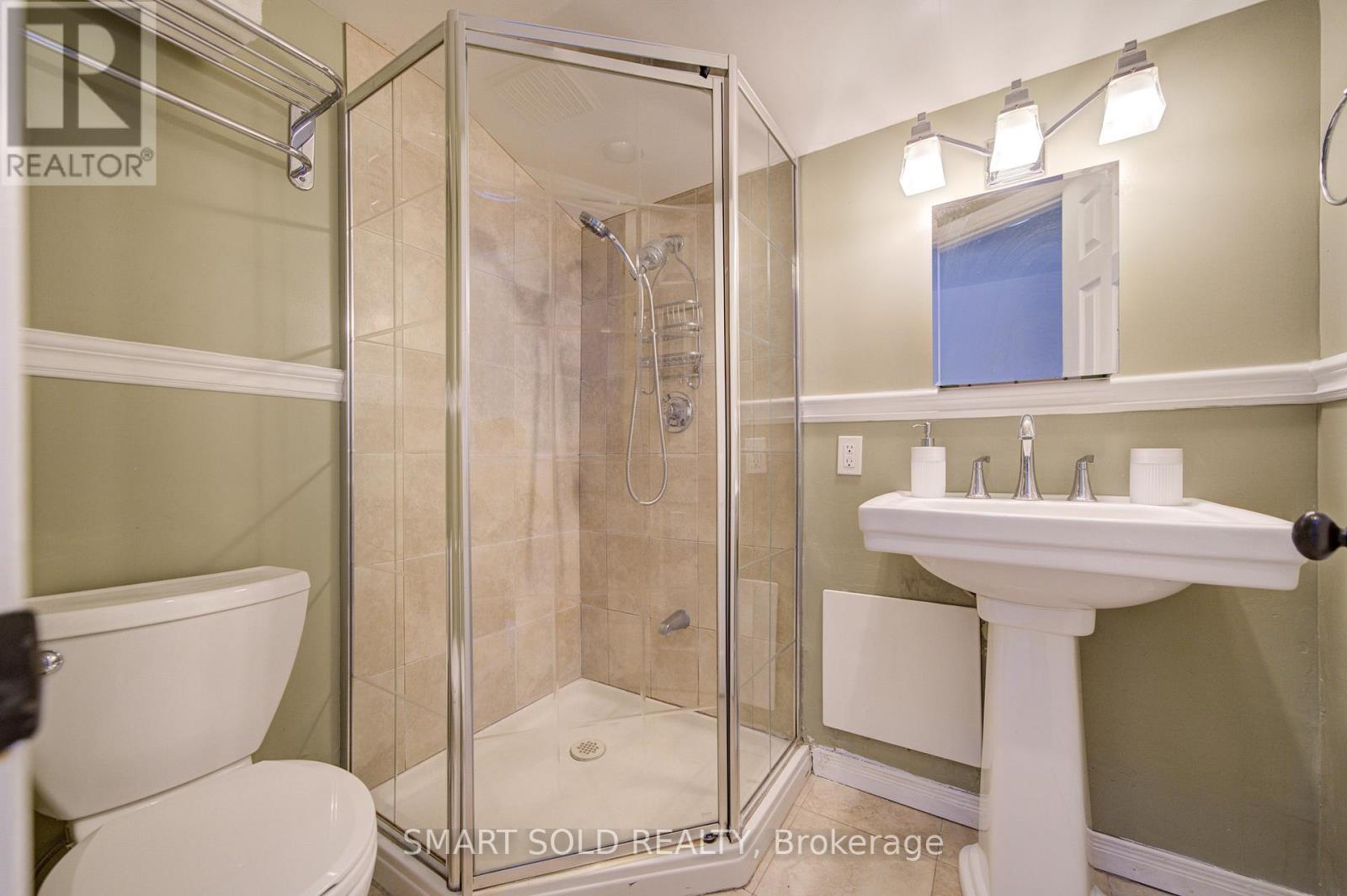 29 HIGHBOURNE ROAD - 13