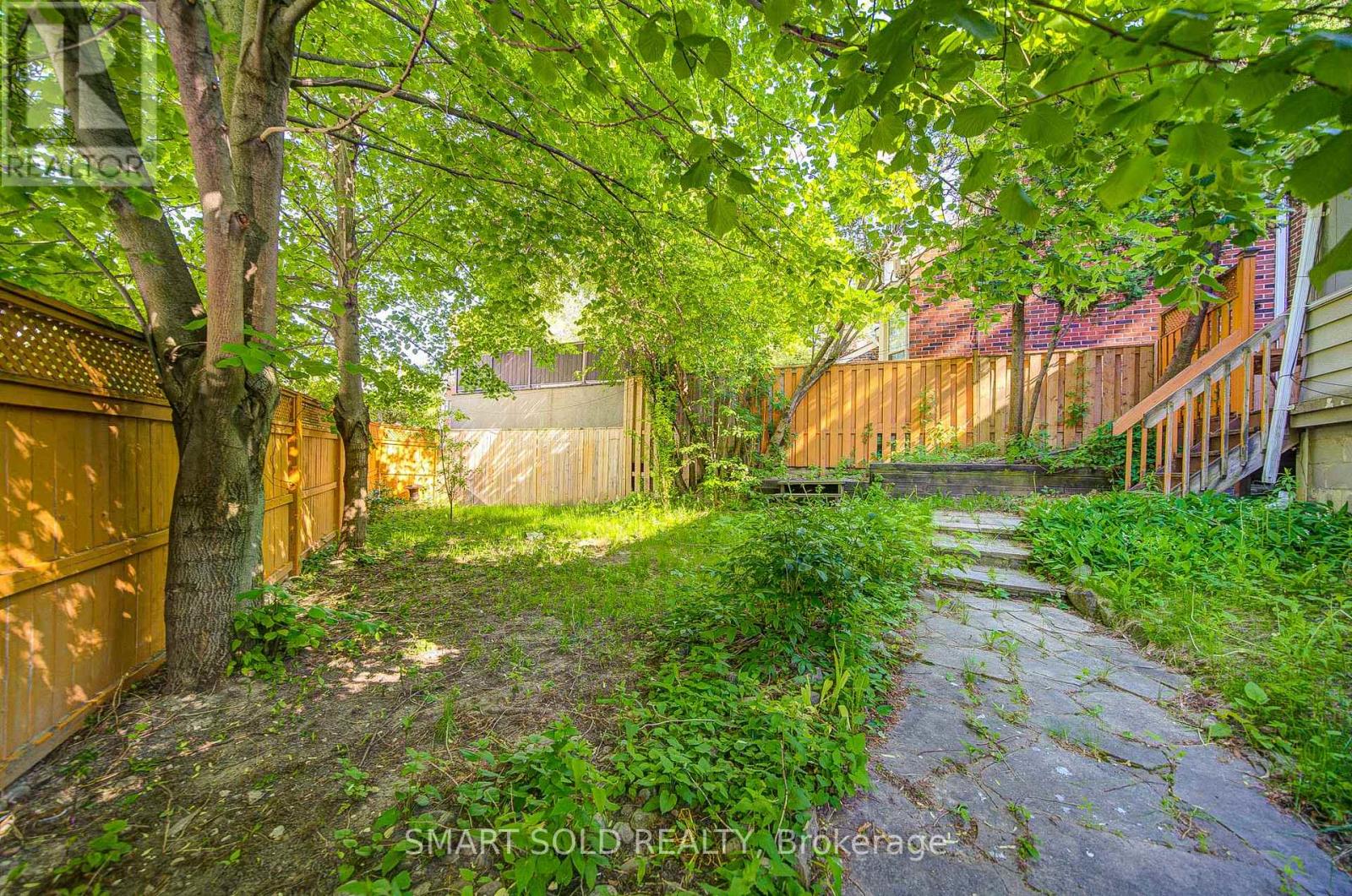 29 HIGHBOURNE ROAD - 27