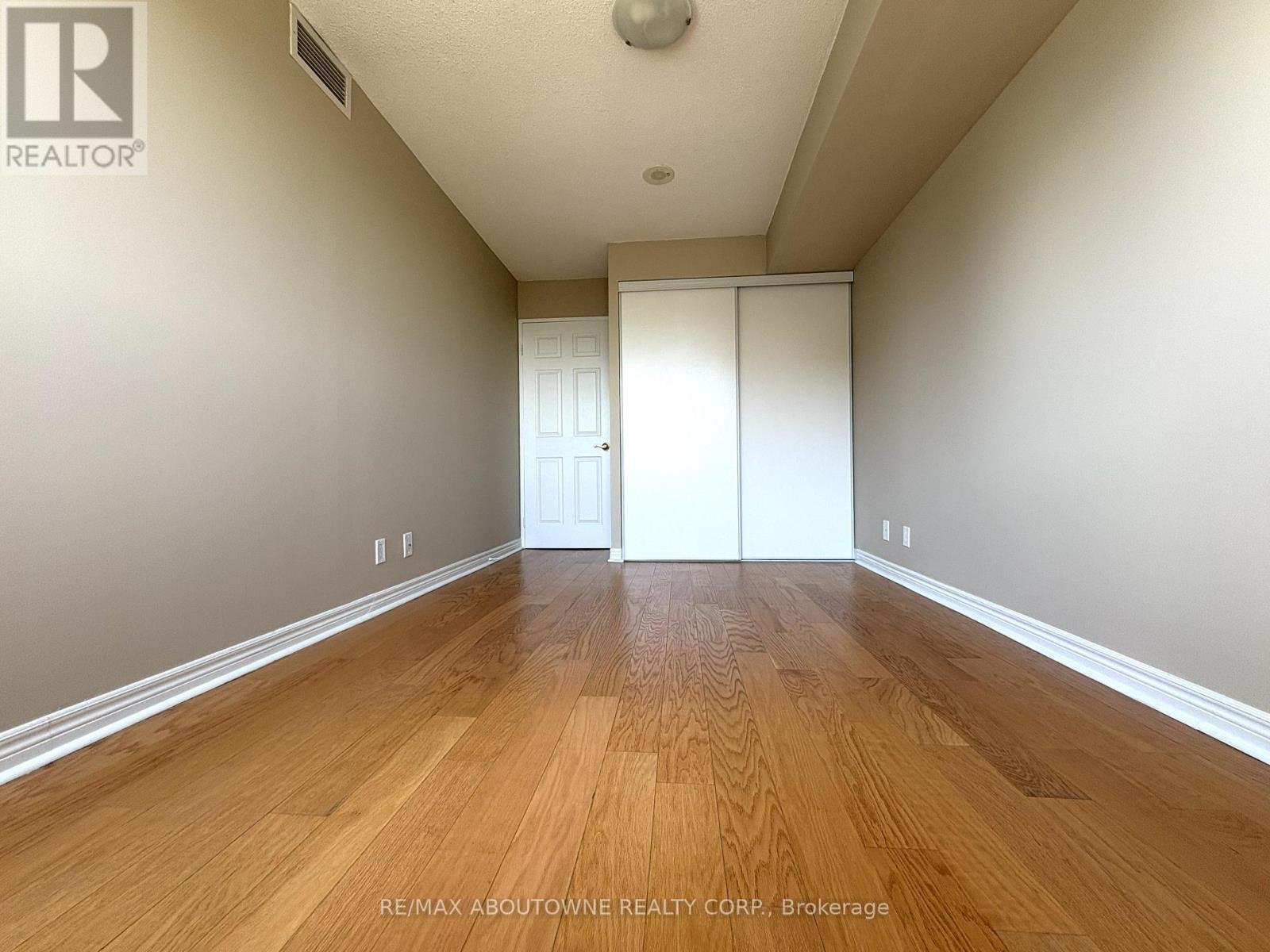 #2706 23 HOLLYWOOD AVENUE - 15