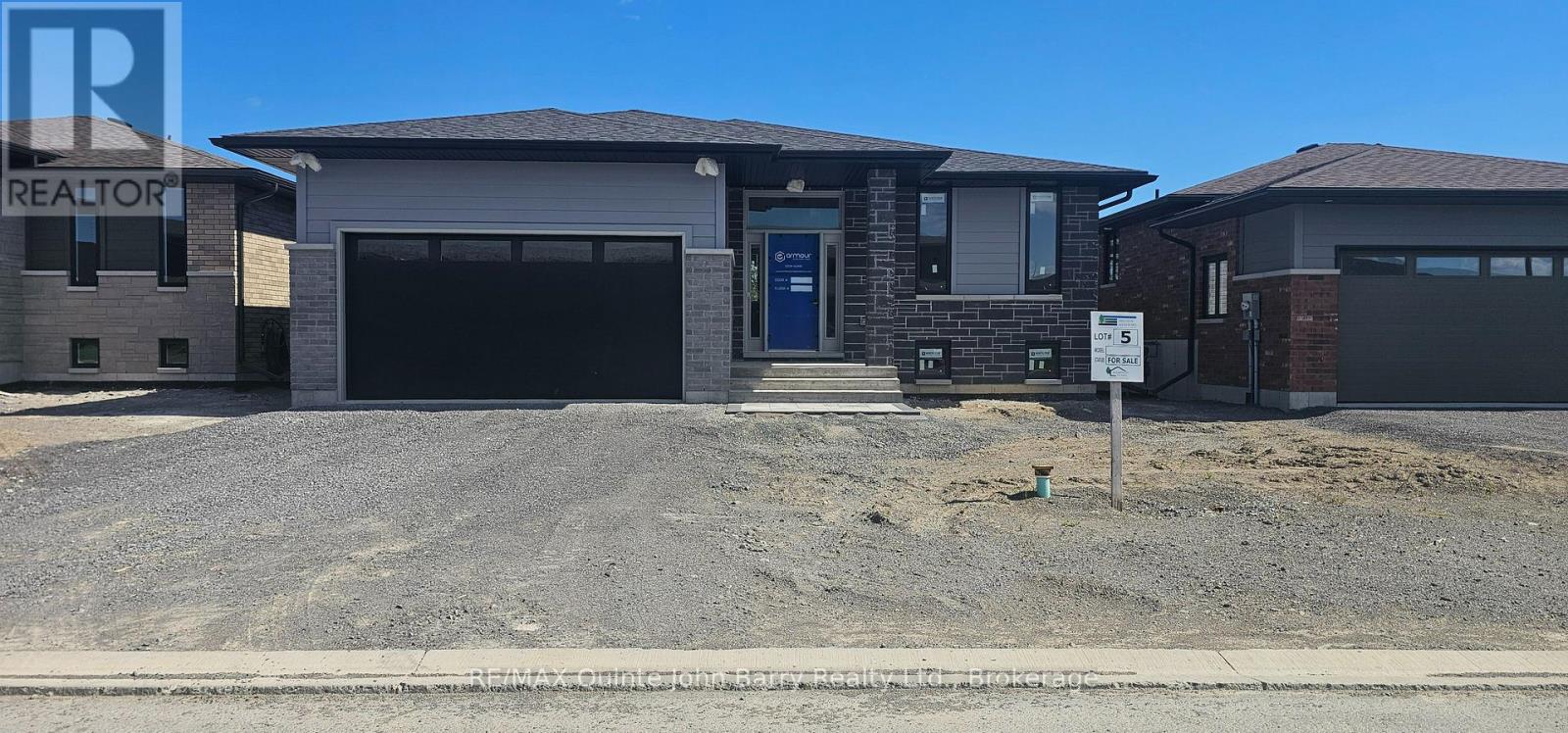 #LOT 5 10 PARKLAND CIRCLE - 1