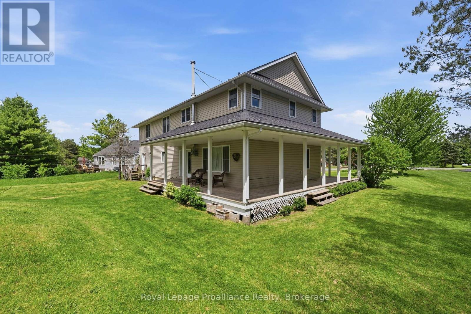 3937 LAROSE CRESCENT - 42