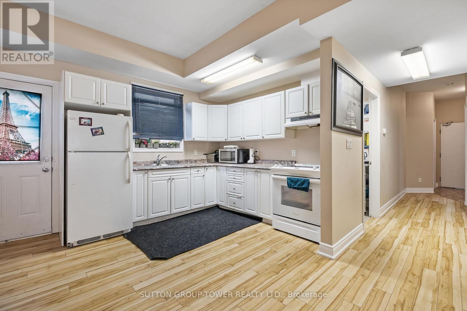 750 ALBERT STREET - 5