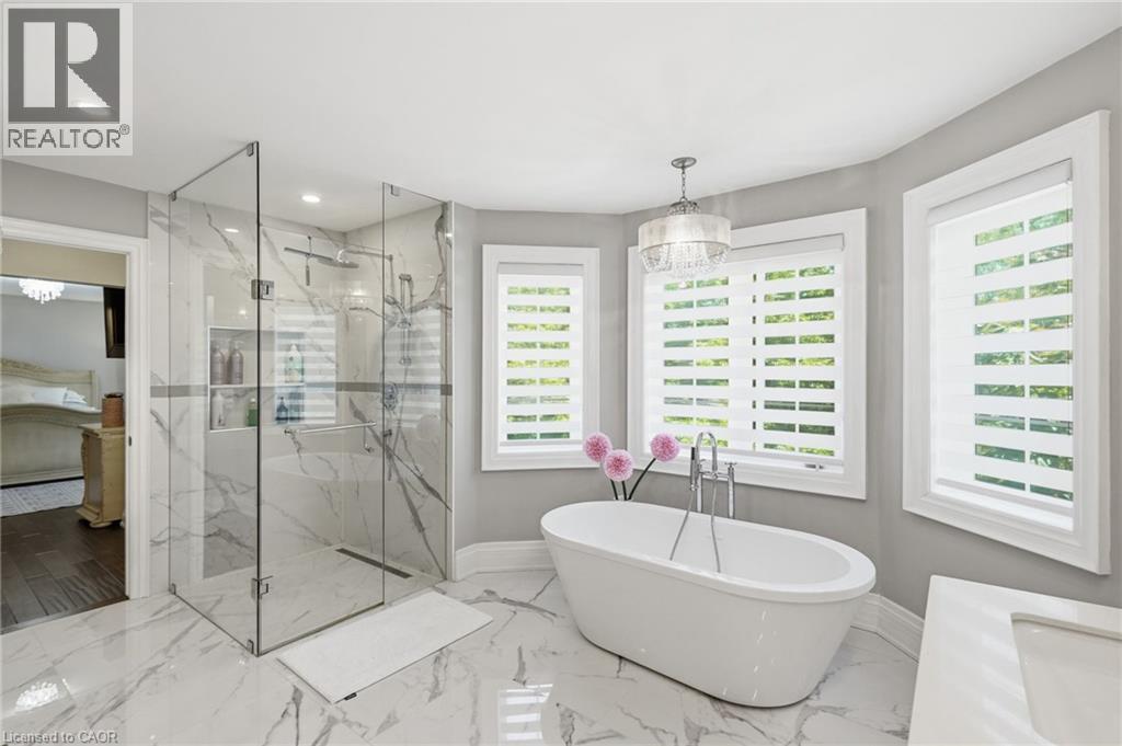 418 MONTREAL Circle - 25