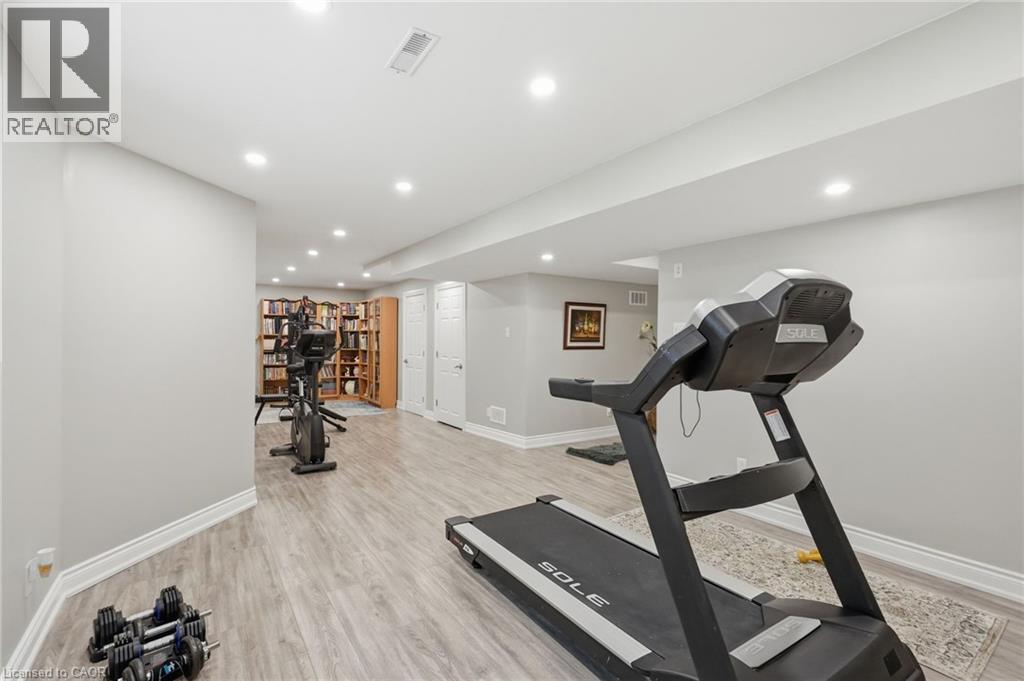 418 MONTREAL Circle - 35