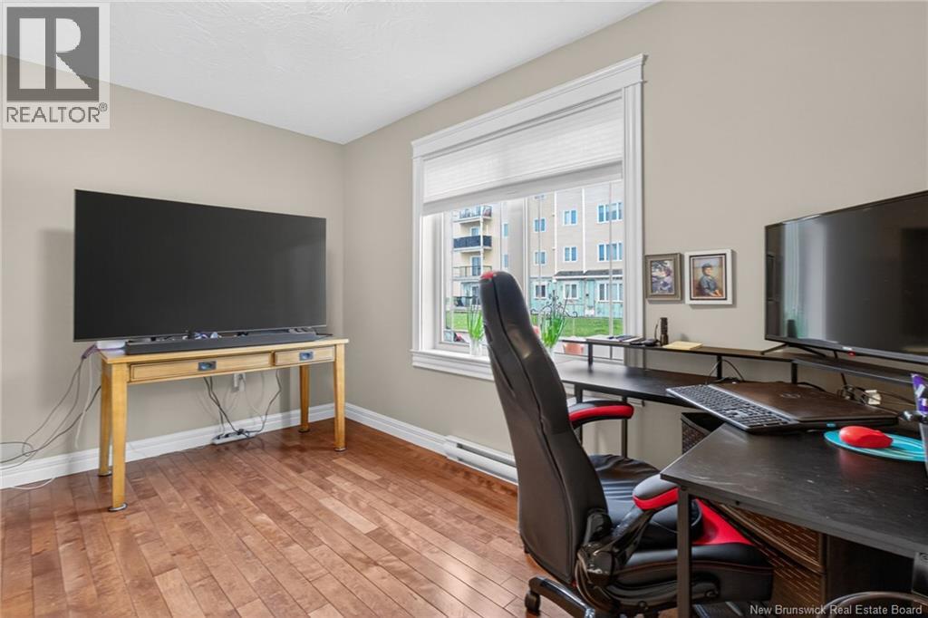 #1 112 Kedgwick Drive - 16