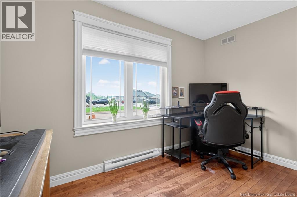 #1 112 Kedgwick Drive - 17