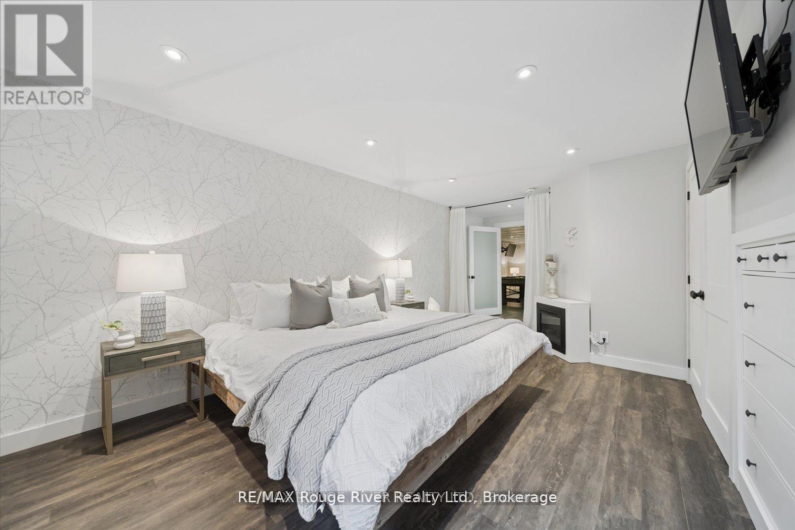63 DOWNEY DRIVE - 41
