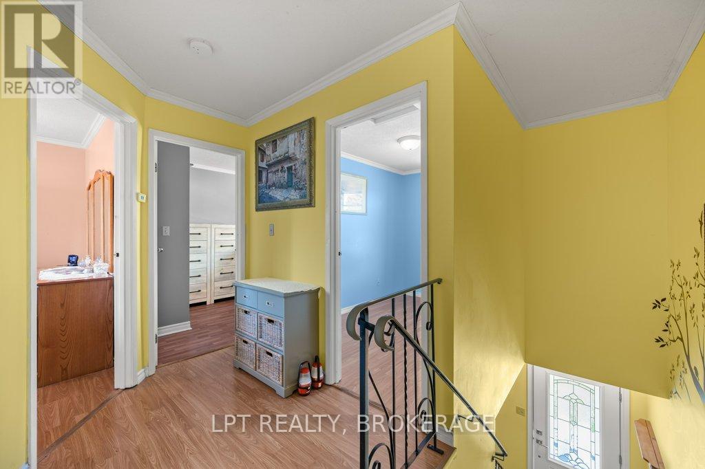 994 UXBRIDGE CRESCENT - 12