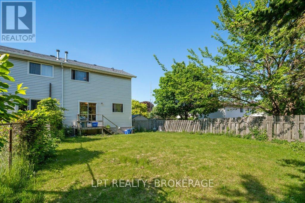 994 UXBRIDGE CRESCENT - 30