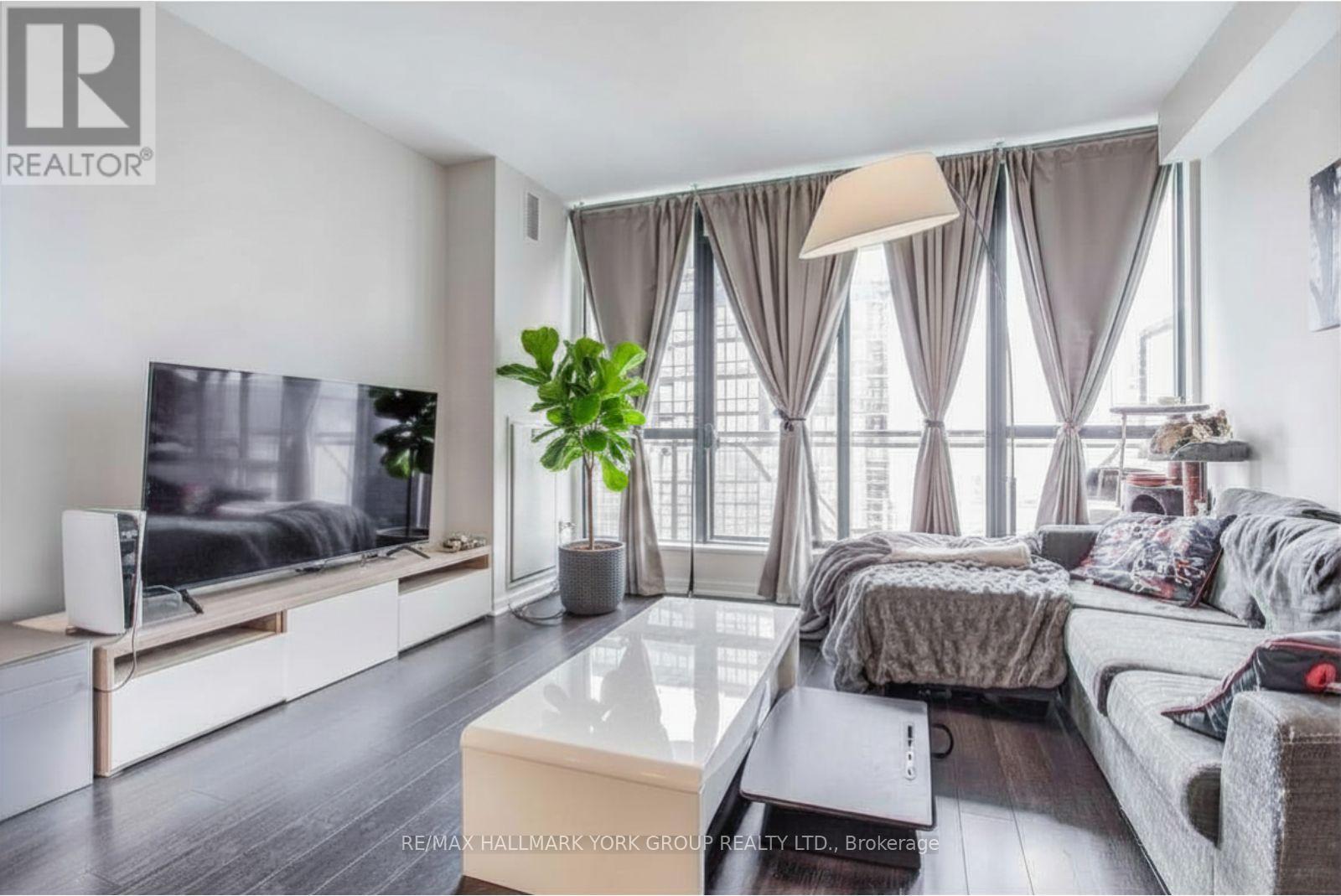 Listing photo of 3204 - 2900 HIGHWAY 7 ROAD