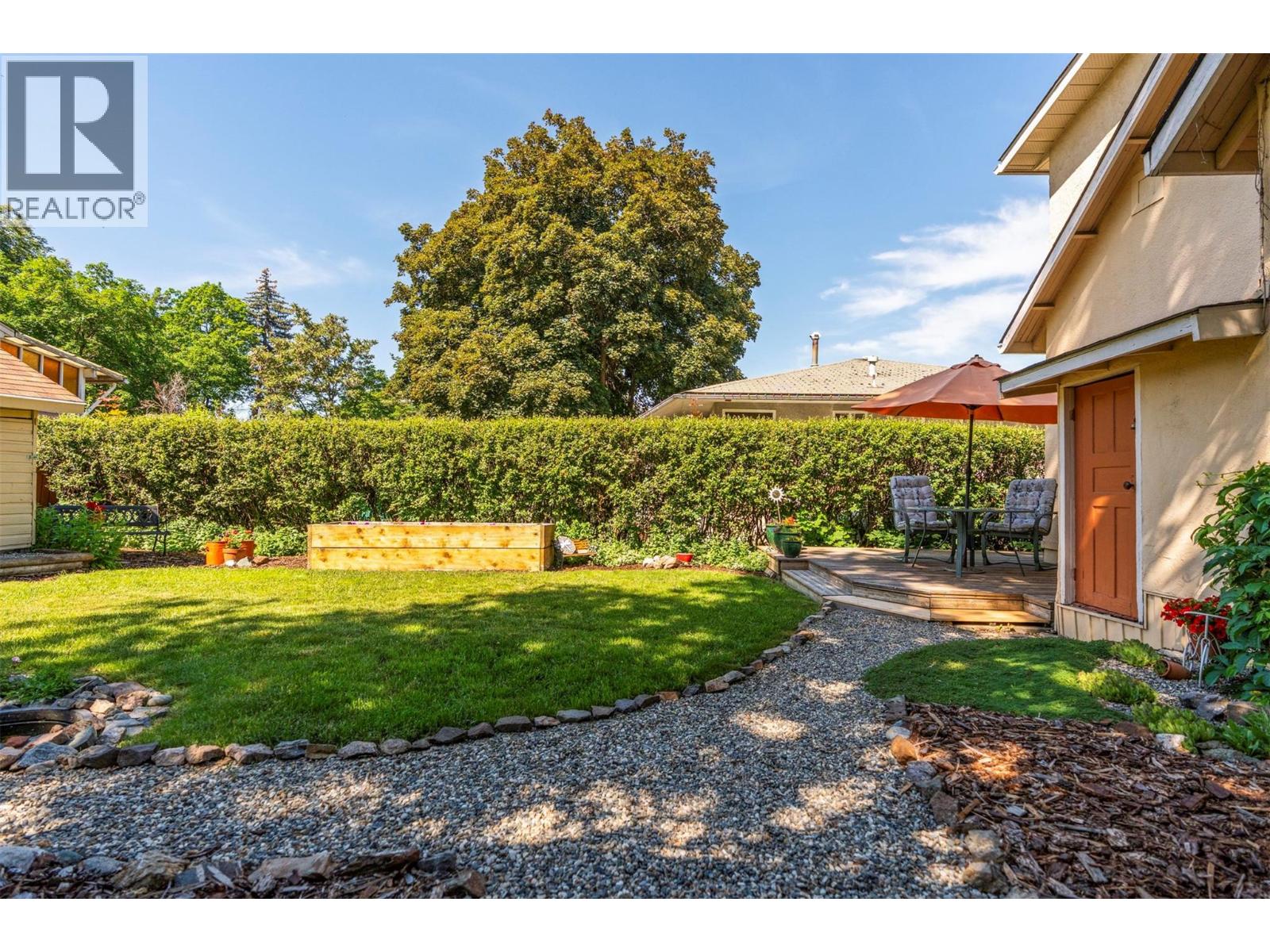 2400 32 Avenue, Vernon
