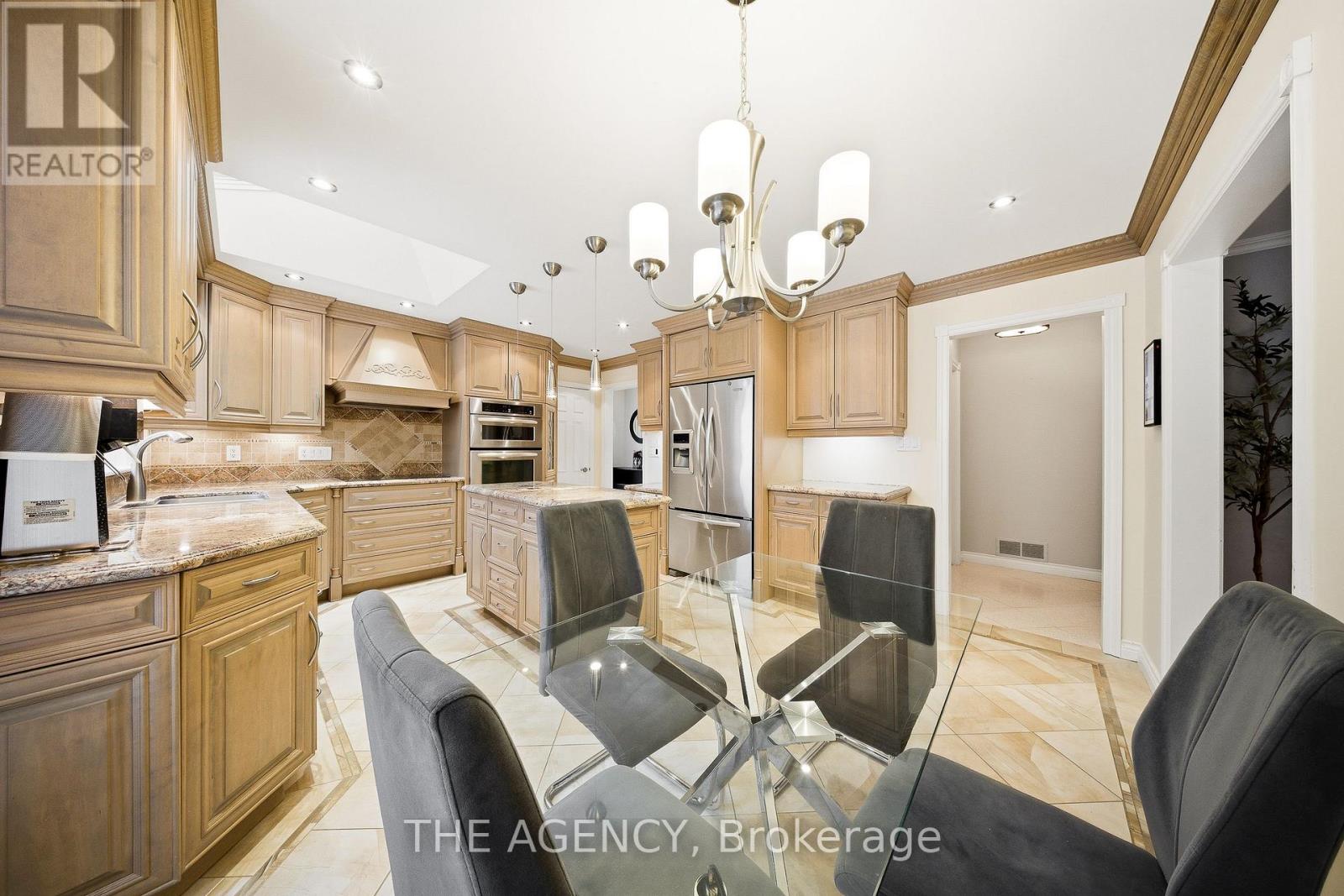 23 CEDARWOOD CRESCENT - 17