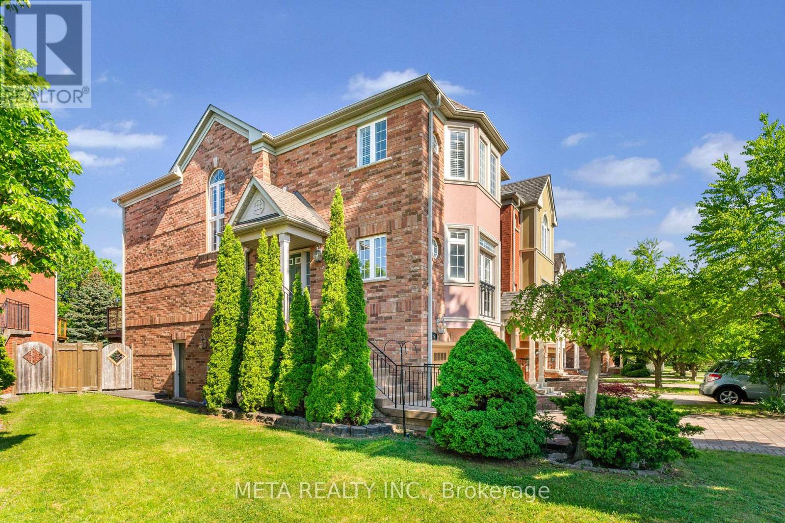 25 CRISPIN COURT - 4
