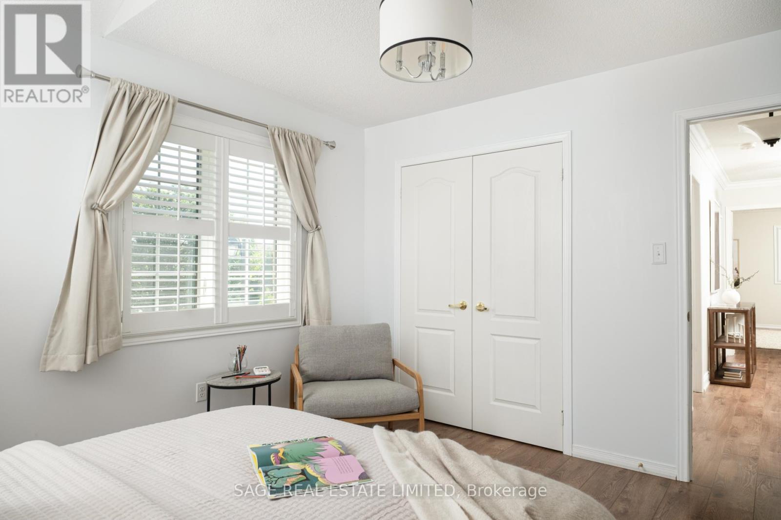 157 DELBERT CIRCLE - 32