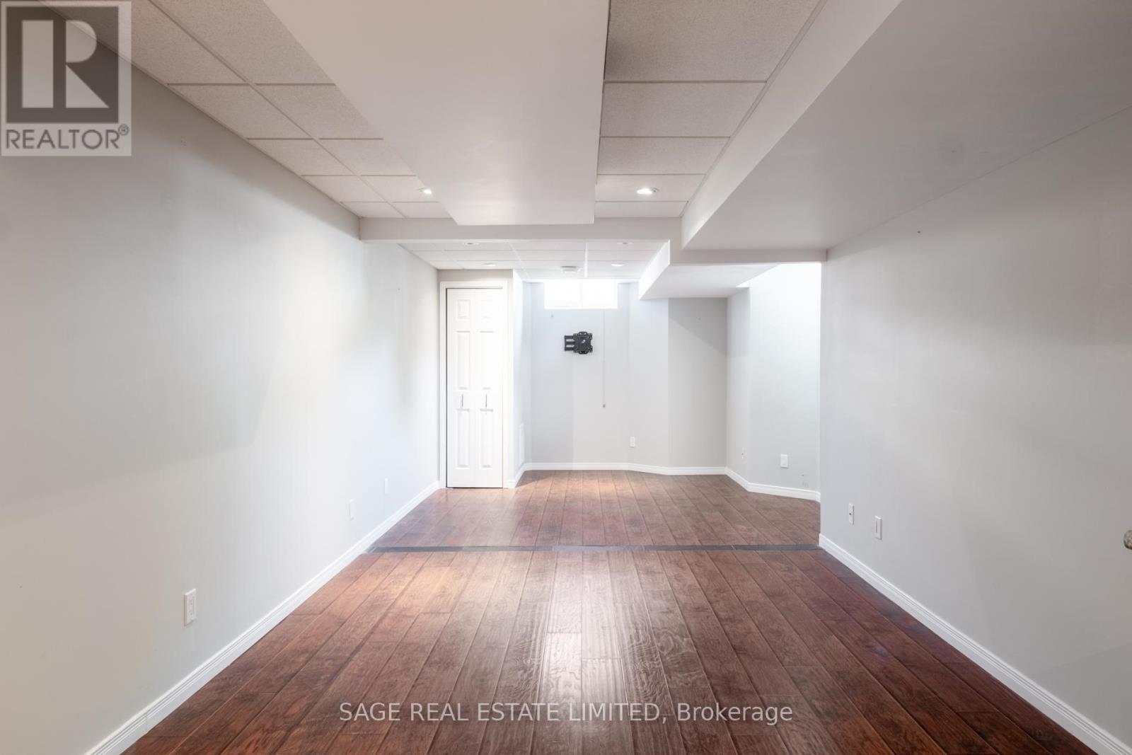 157 DELBERT CIRCLE - 39
