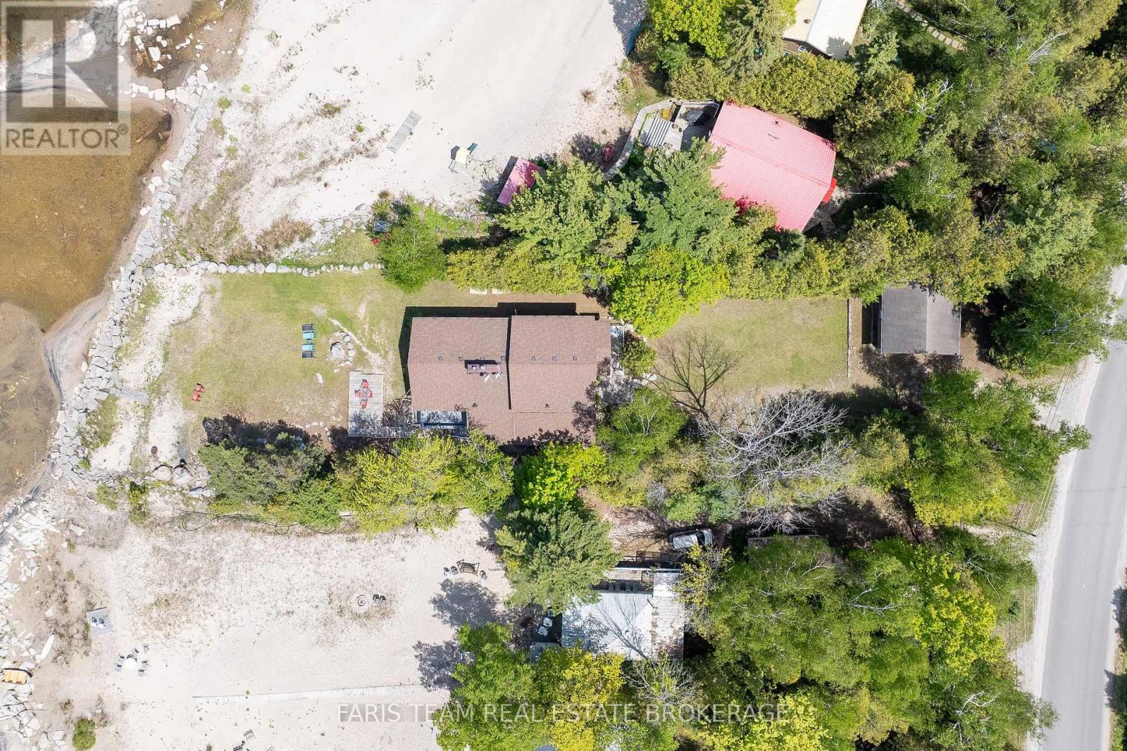 1787 CHAMPLAIN ROAD - 39