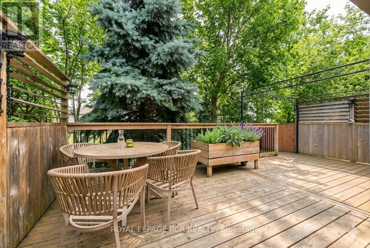 121 DYER DRIVE - 21