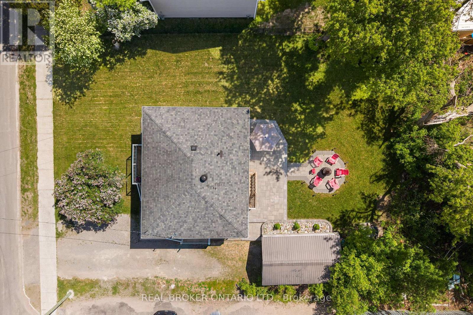 13 STURGEON BAY ROAD - 2