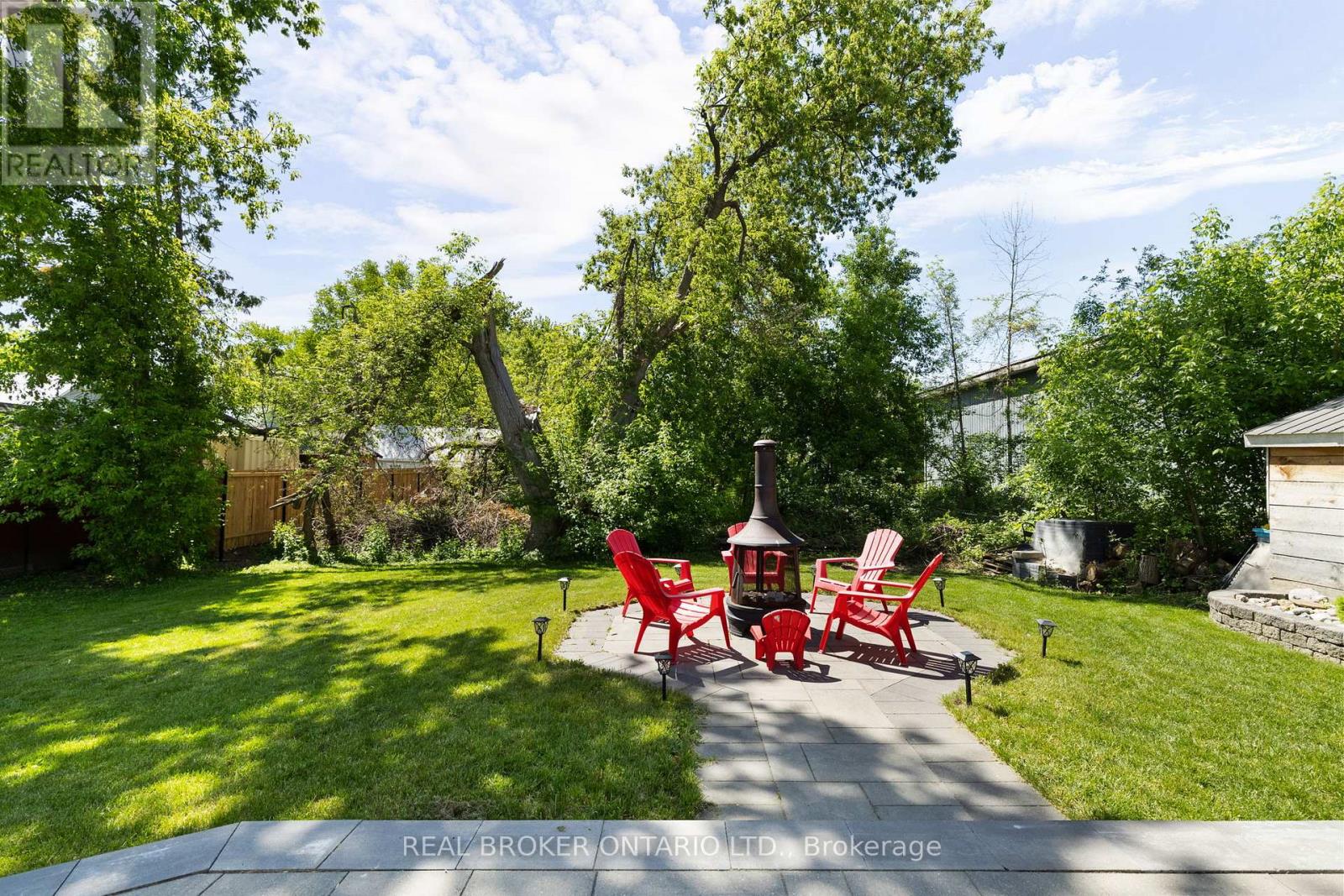 13 STURGEON BAY ROAD - 33