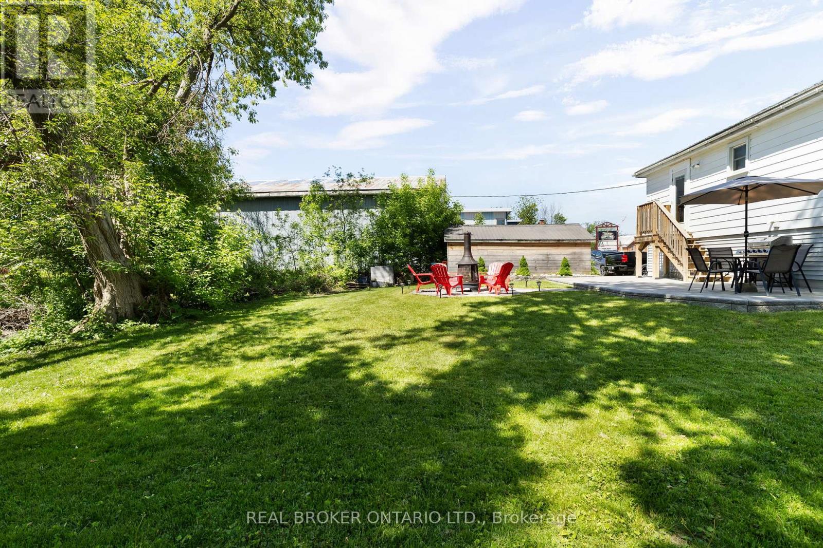 13 STURGEON BAY ROAD - 35