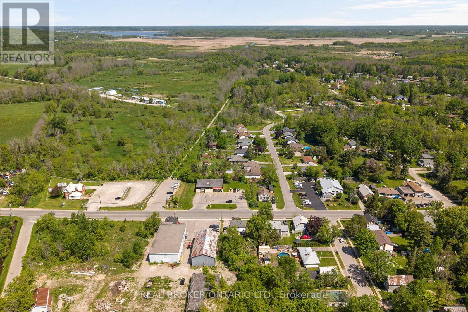 13 STURGEON BAY ROAD - 39