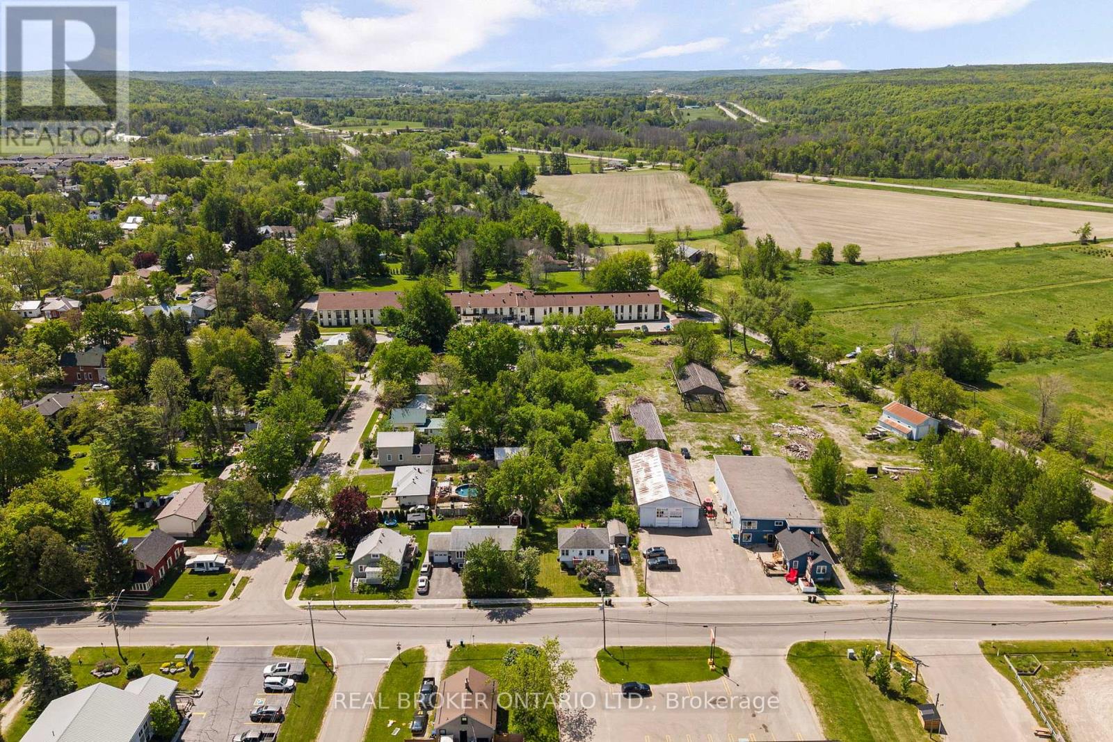 13 STURGEON BAY ROAD - 41