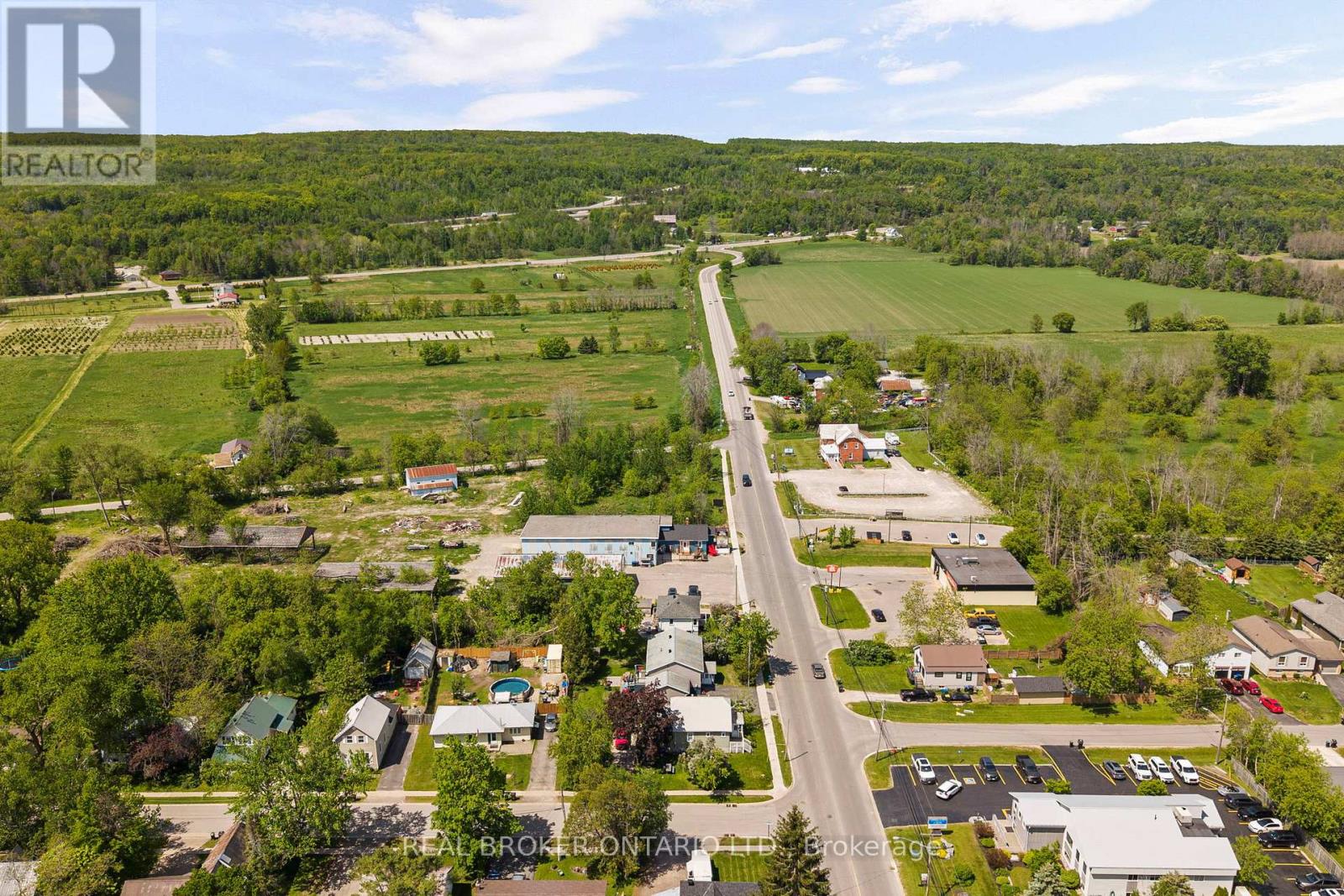 13 STURGEON BAY ROAD - 42