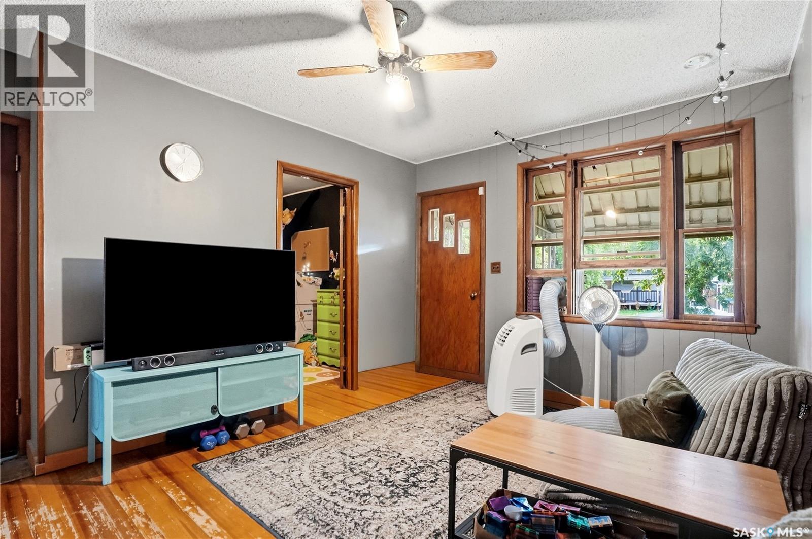 1148 K AVENUE N - 14