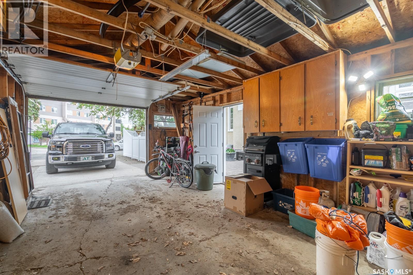 2075 Quebec STREET - 55