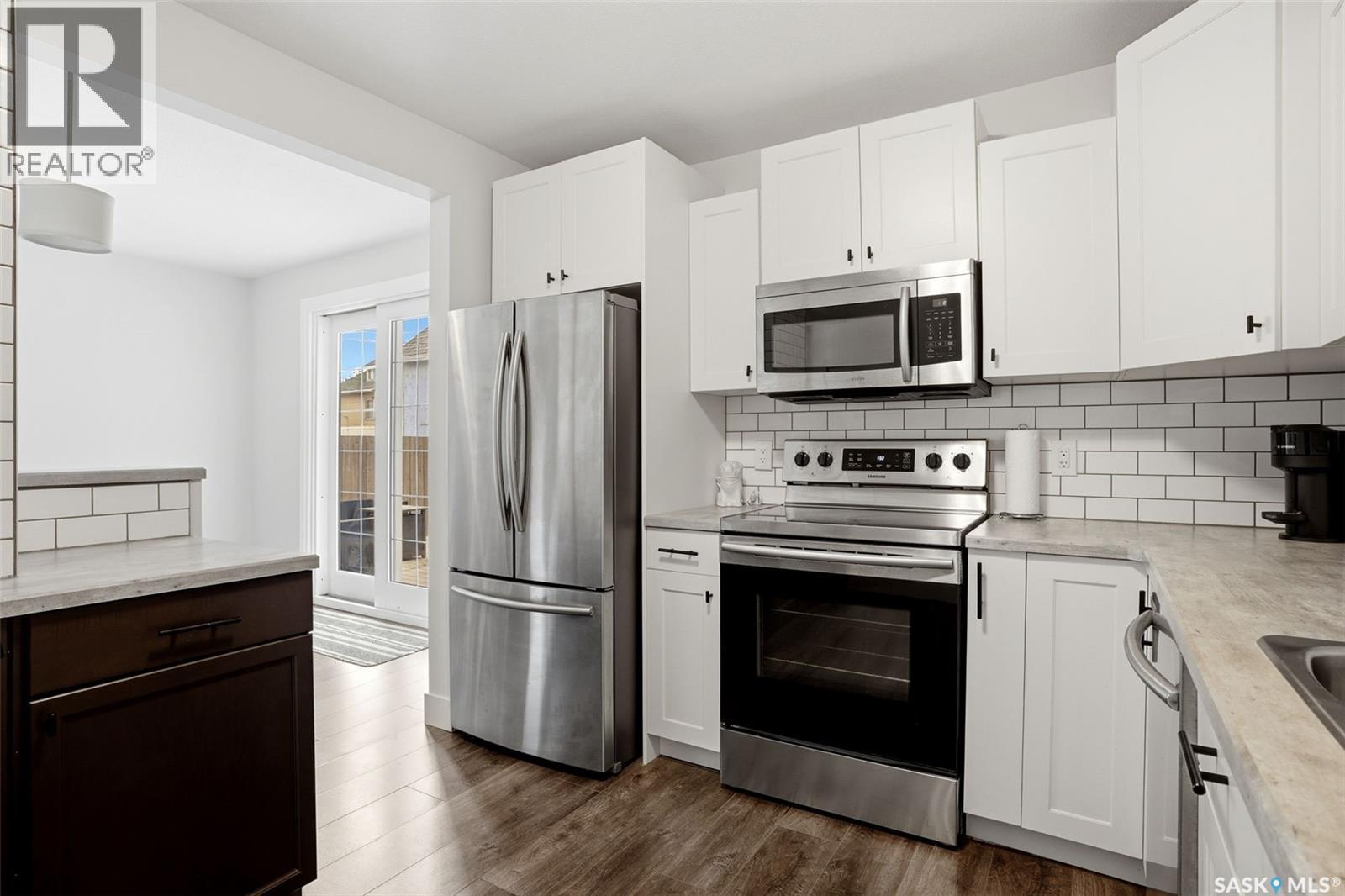 1030 Connaught AVENUE - 11