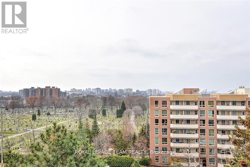#644 515 ST LAURENT BOULEVARD - 25