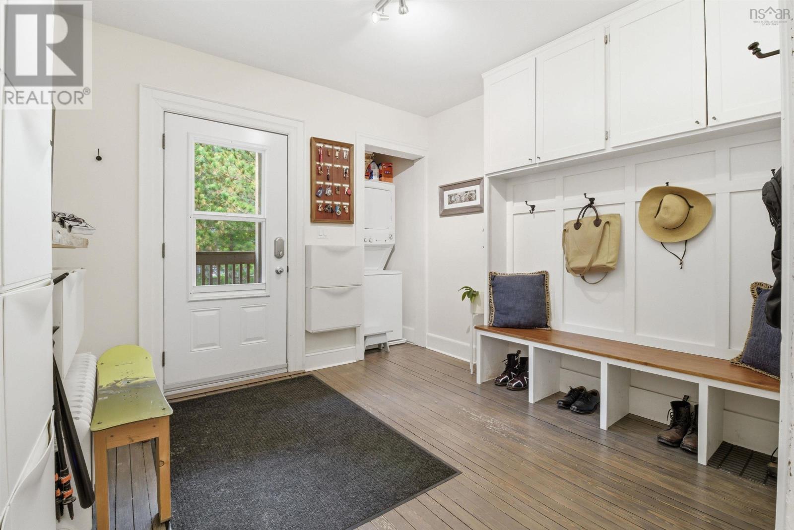Property 34 of 40 of 6583 Quinpool Road
