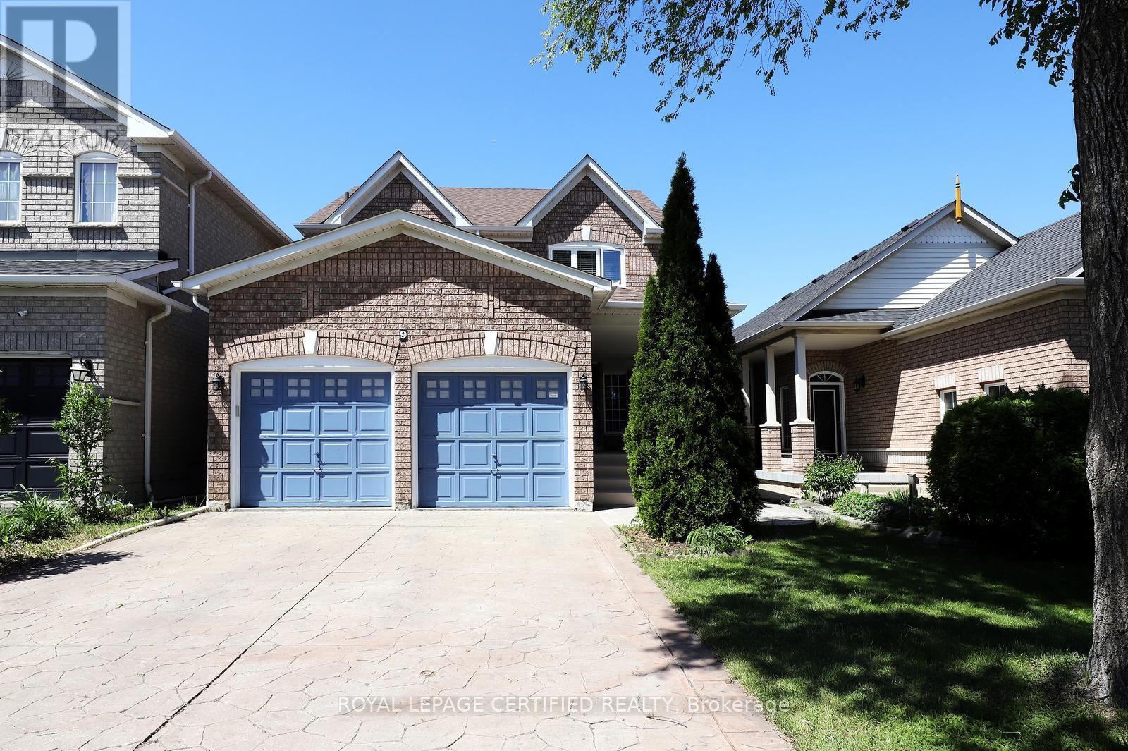 9 Split Rail Rd