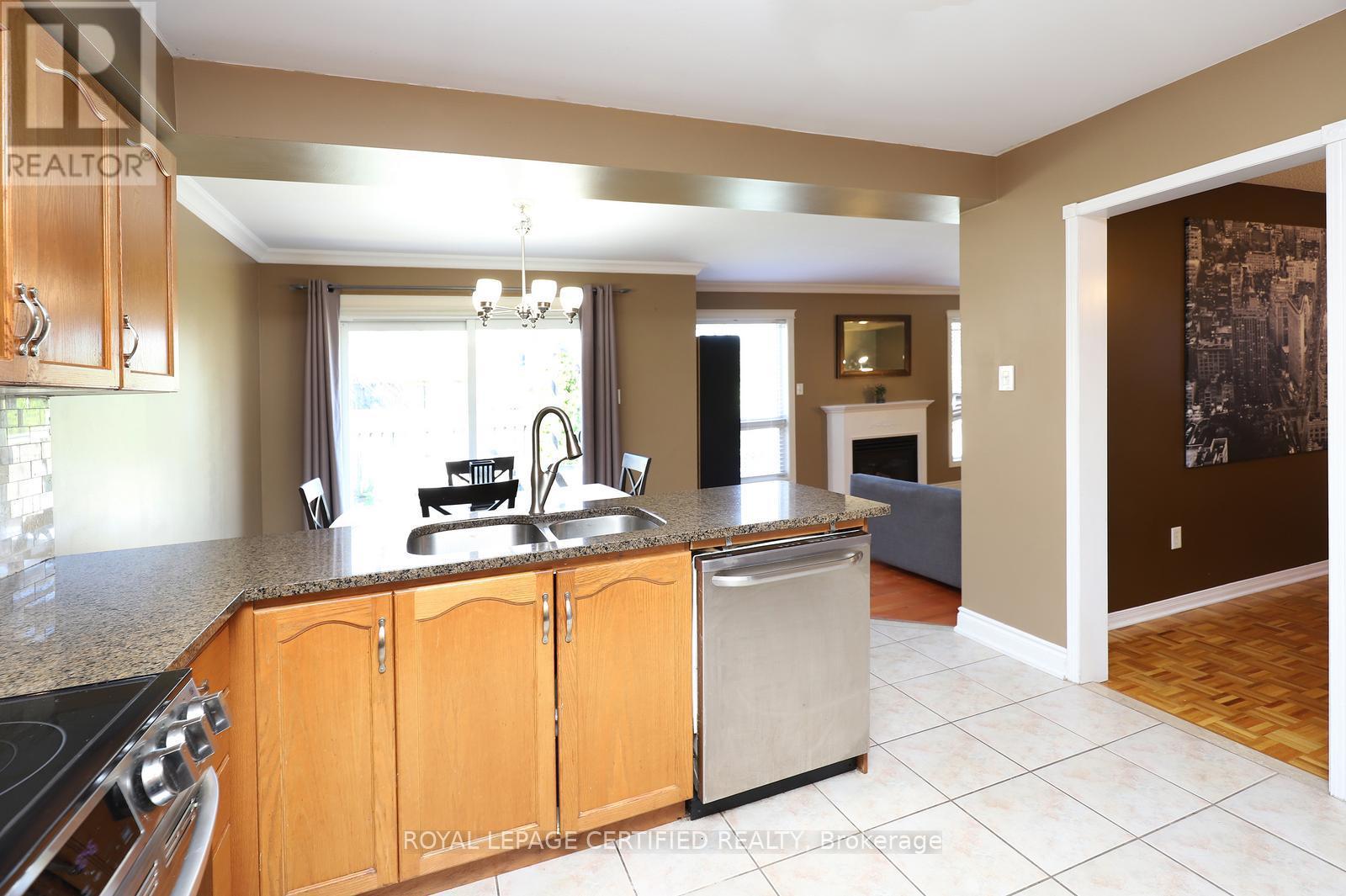 9 SPLIT RAIL ROAD - 12