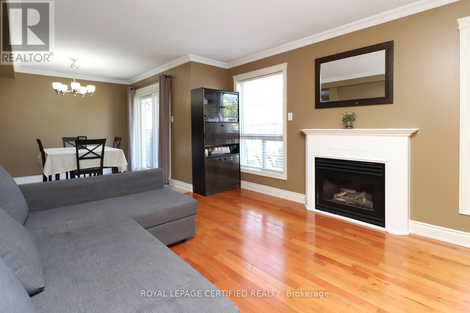 9 SPLIT RAIL ROAD - 18