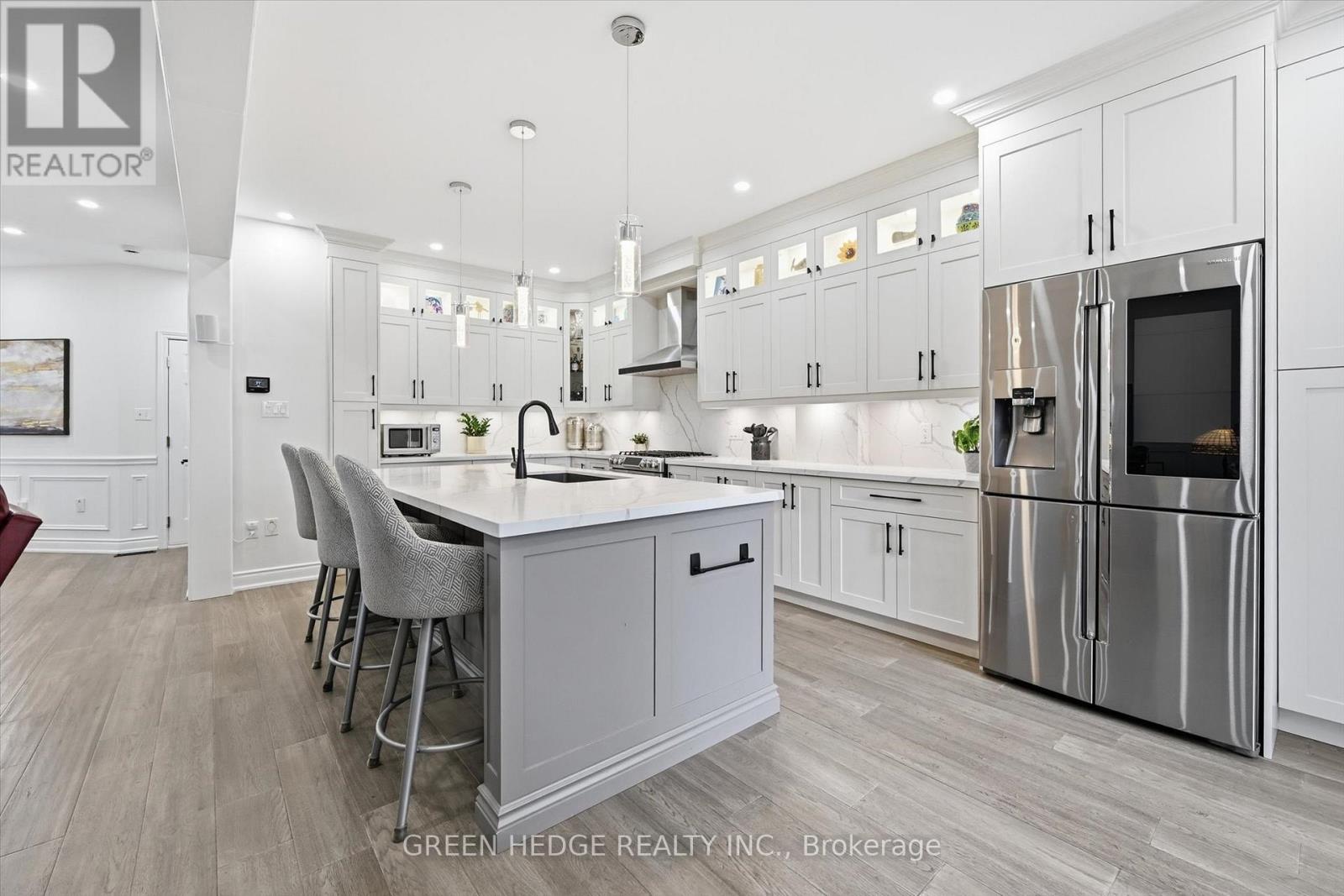 #5 4360 MILLCROFT PARK DRIVE - 11
